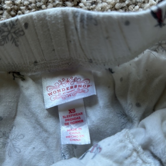 Wonderland Penguin shorts - Picture 3 of 4